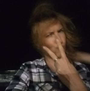 Meet your Posher, Ewa